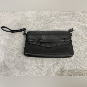 Reed wristlet‎ clutch black with blue lining zipper pocket